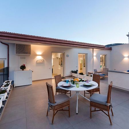 Enfasi Holiday Home 维克艾库塞 外观 照片